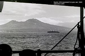 CAMPAGNE D ITALIE 1943 ARRIVEE A NAPLES NOV 1943  (3)